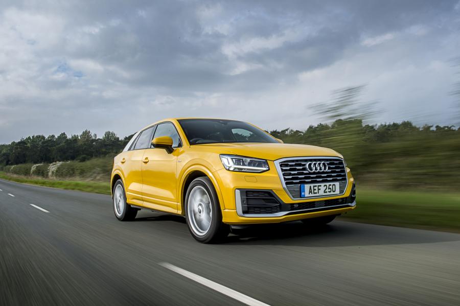 Audi Q2 TFSI S-Line 2016 года  (UK) (фото 1 из 32)